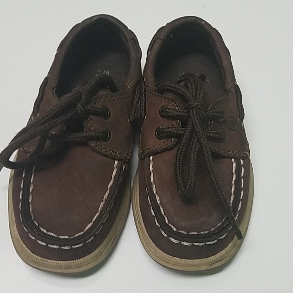 SPERRYS INTREPID BOYS SHOES
